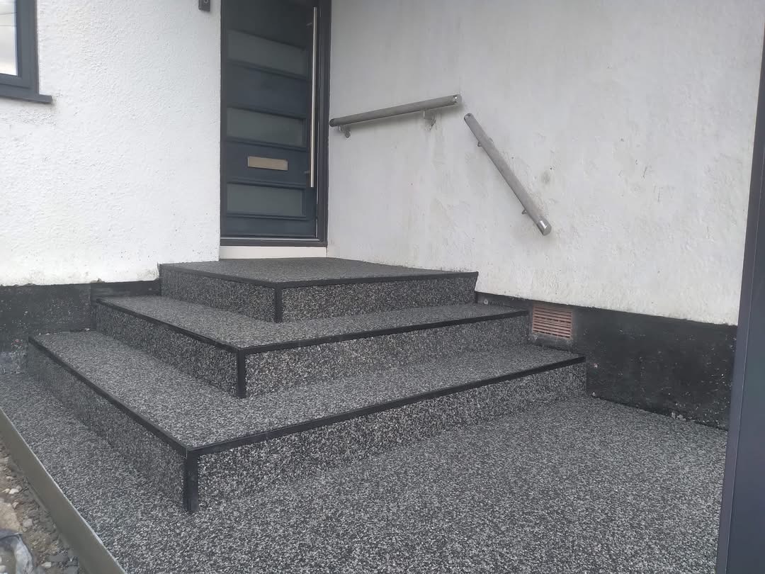Resin entrance steps